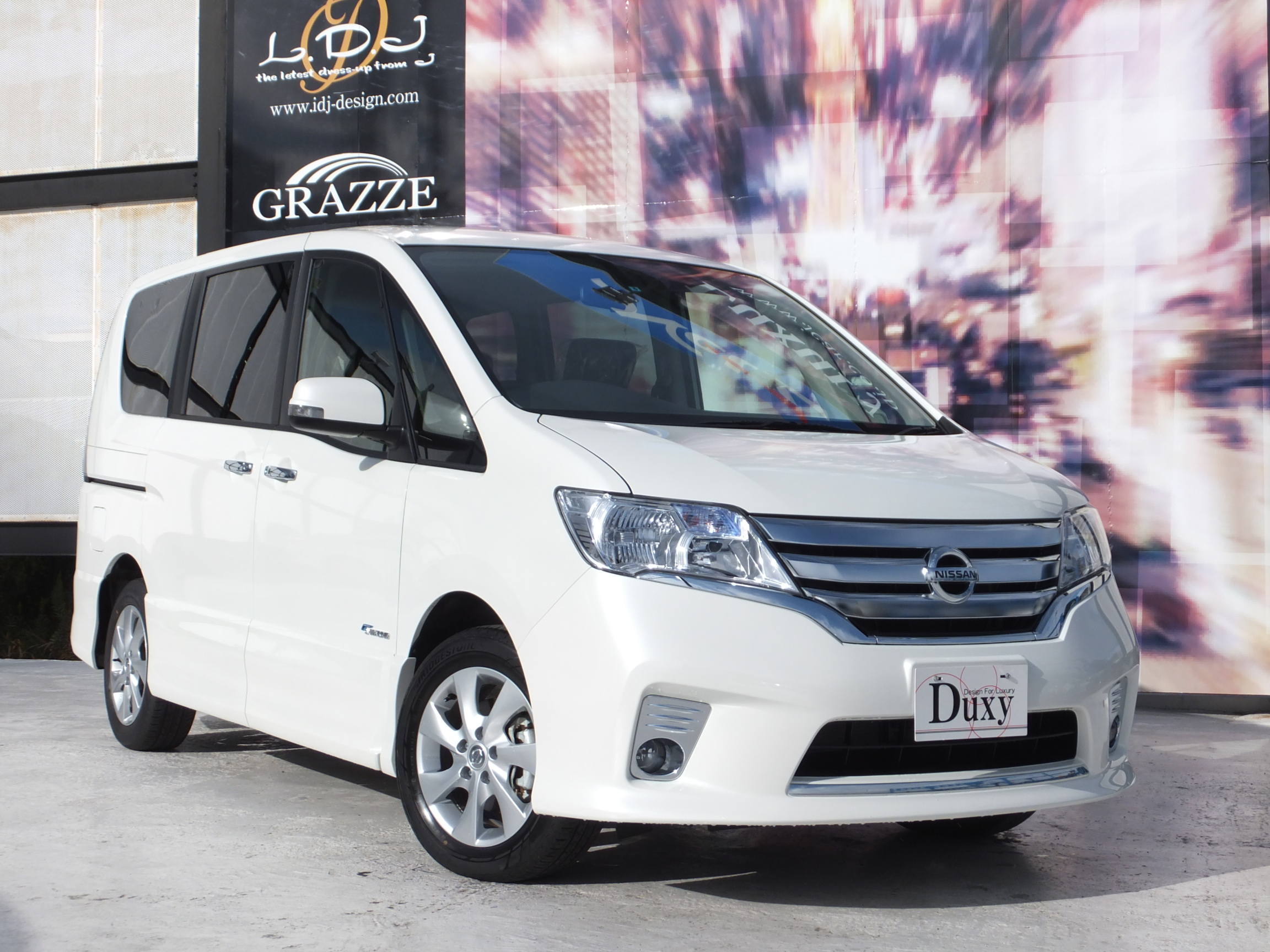 セレナハイブリッドVセレクション特別仕様車 年内納車も可能