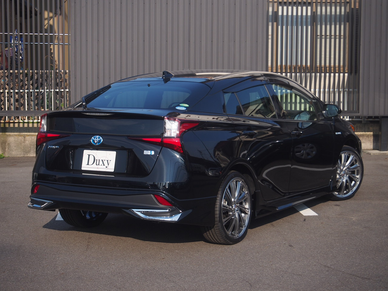 新車プリウス モデリスタコンプリート 三和サービスグループ 愛知