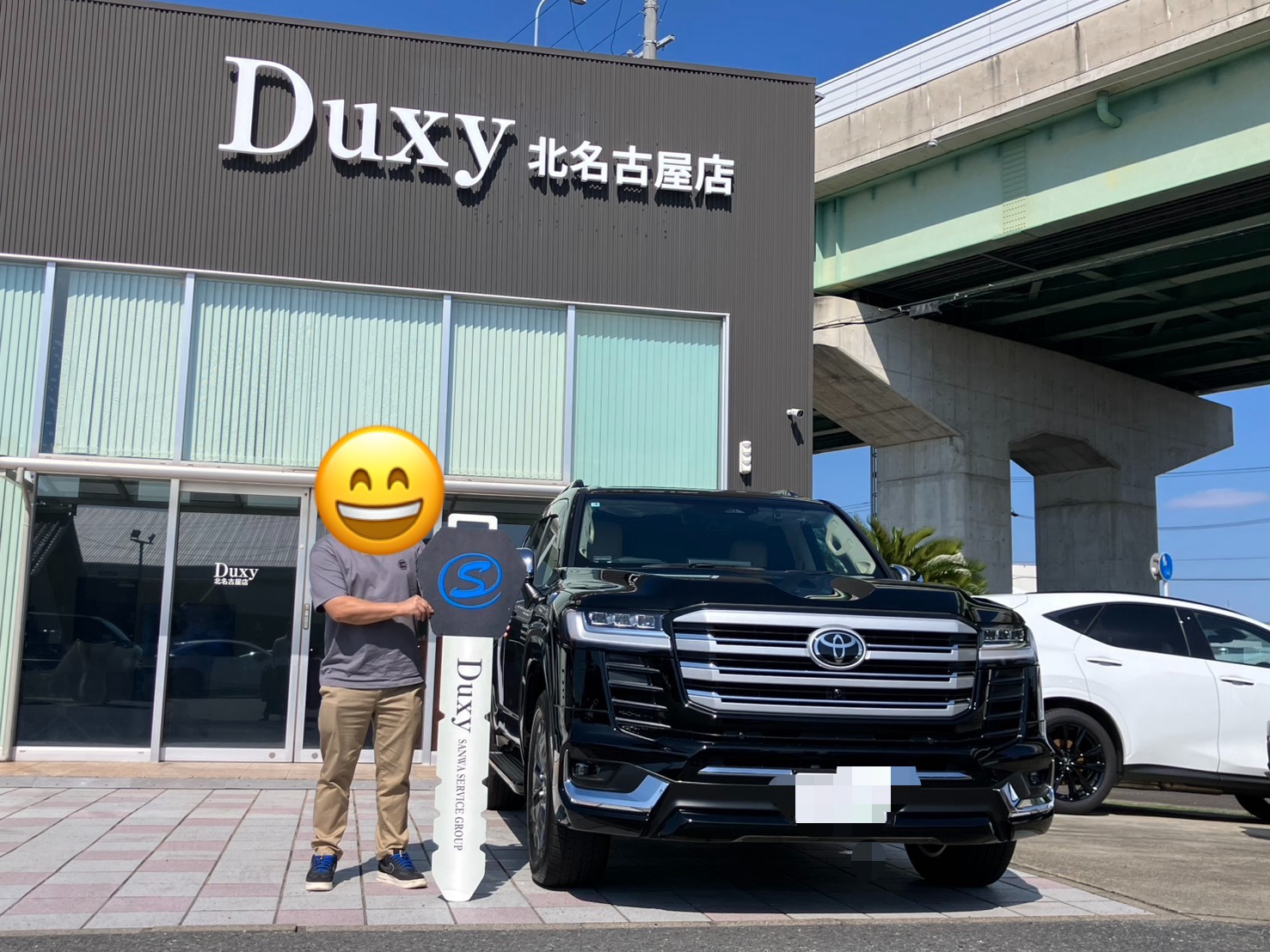 Duxy北名古屋店です☆K様ランクル300ご納車おめでとうございます🚗
